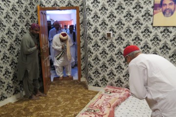 Sufi Sarfaraz Meet Sahib Karim At Qasre Qalander